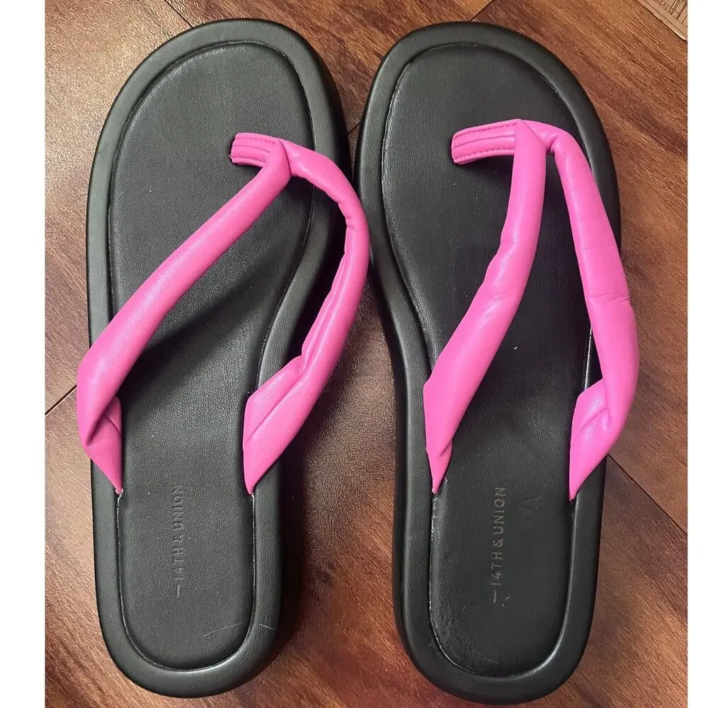 14th & Union Audrina PU Pink Padded Platform Flip Flops Size 7.5M NWOT